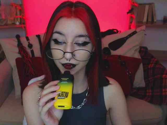 MistressMarcelline webcam