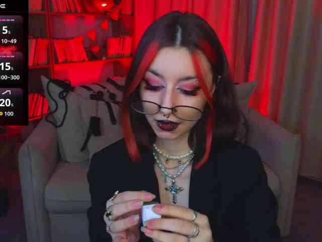 MistressMarcelline webcam