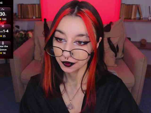 MistressMarcelline webcam