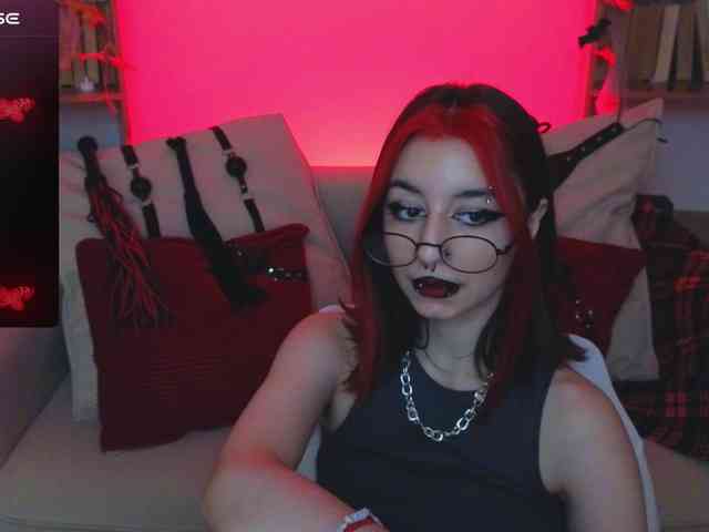 MistressMarcelline webcam