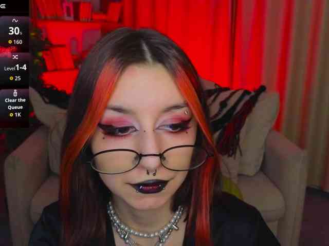 MistressMarcelline webcam