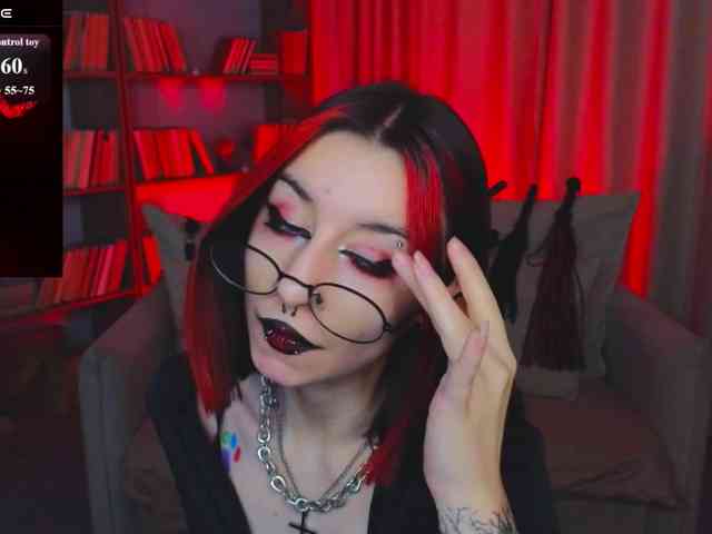MistressMarcelline webcam