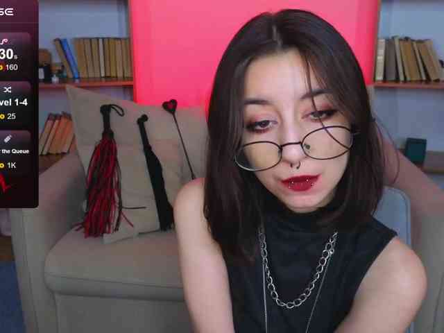 MistressMarcelline webcam