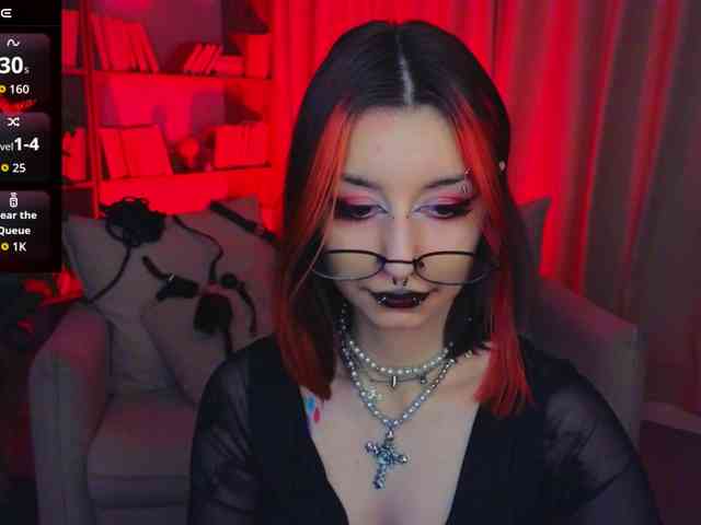 MistressMarcelline webcam