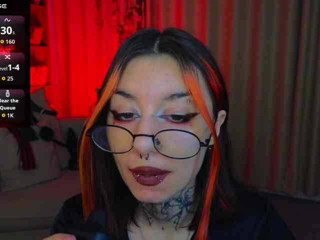 MistressMarcelline webcam