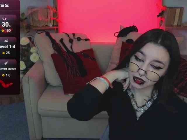 MistressMarcelline webcam