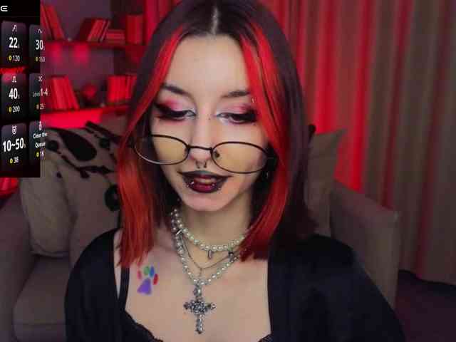 MistressMarcelline webcam