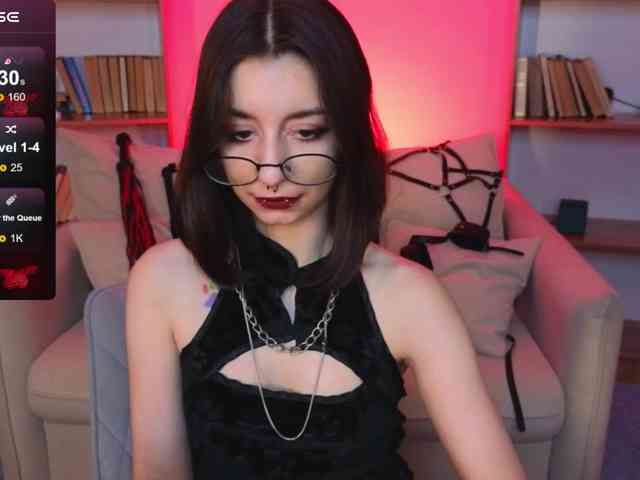 MistressMarcelline webcam