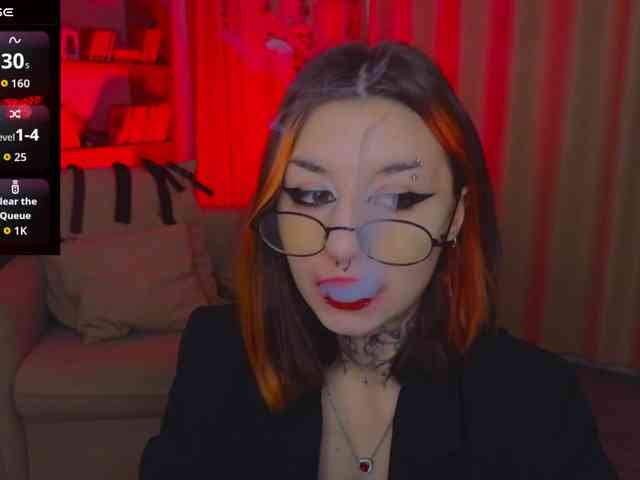 MistressMarcelline webcam