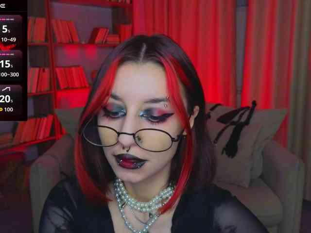 MistressMarcelline webcam