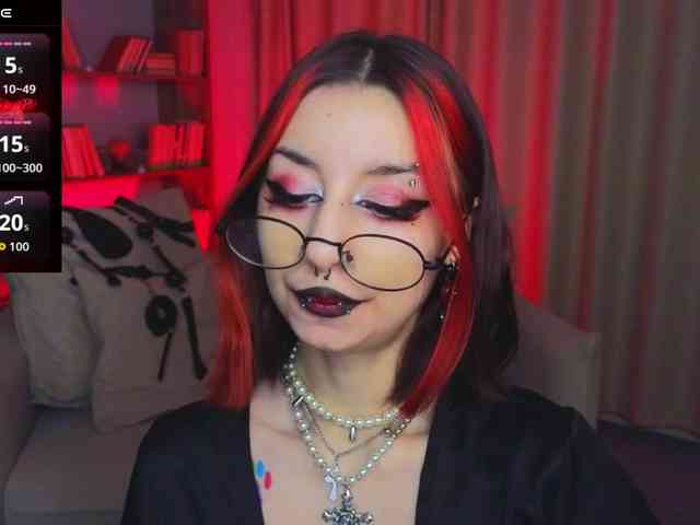 MistressMarcelline webcam