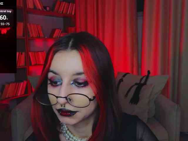 MistressMarcelline webcam