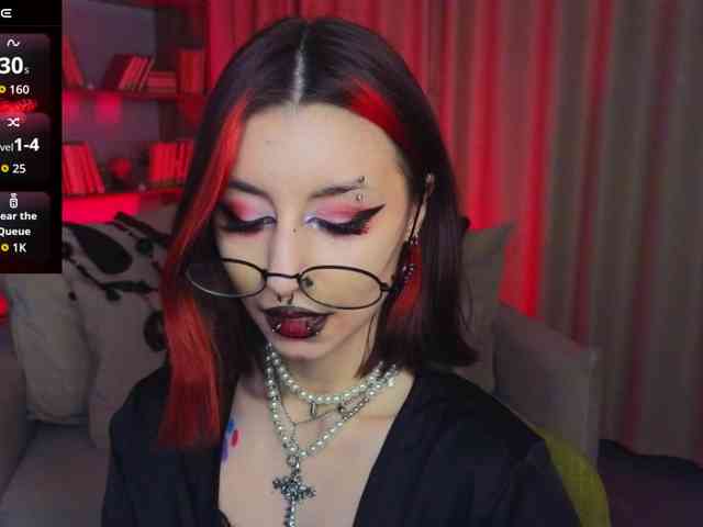 MistressMarcelline webcam