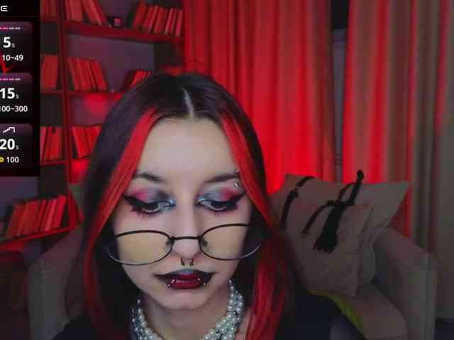 MistressMarcelline webcam