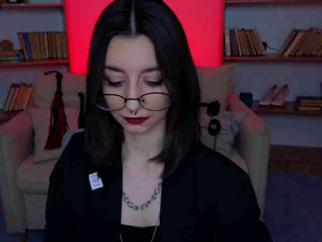 MistressMarcelline webcam
