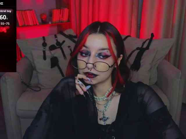 MistressMarcelline webcam