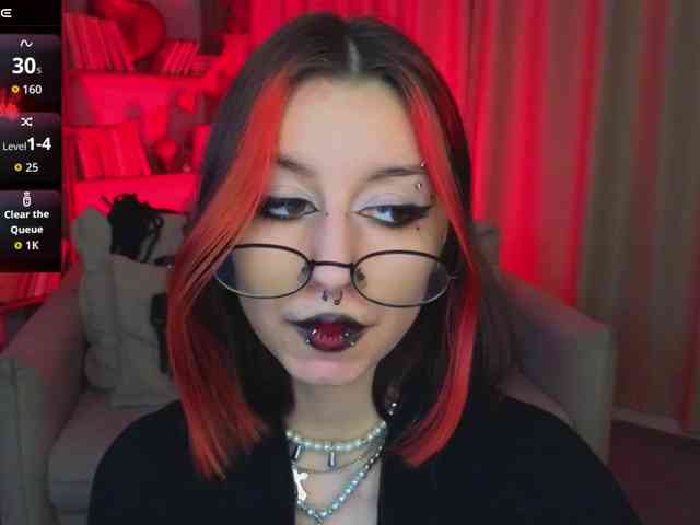MistressMarcelline webcam