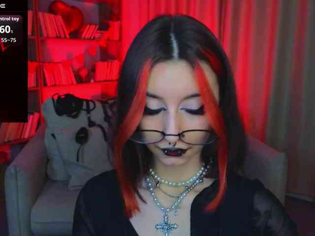 MistressMarcelline webcam