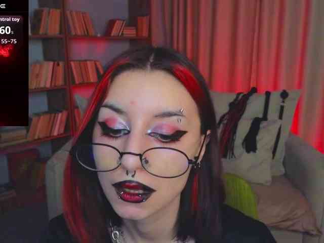 MistressMarcelline webcam