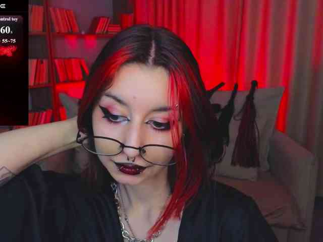 MistressMarcelline webcam