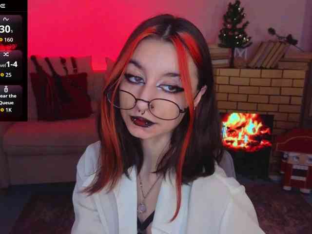 MistressMarcelline webcam