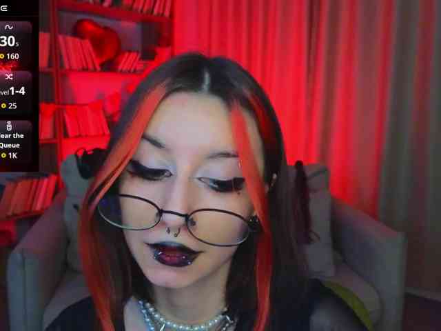 MistressMarcelline webcam