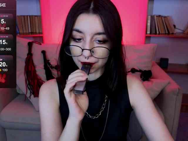 MistressMarcelline webcam
