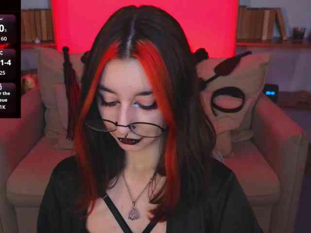 MistressMarcelline webcam