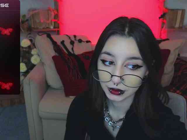 MistressMarcelline webcam