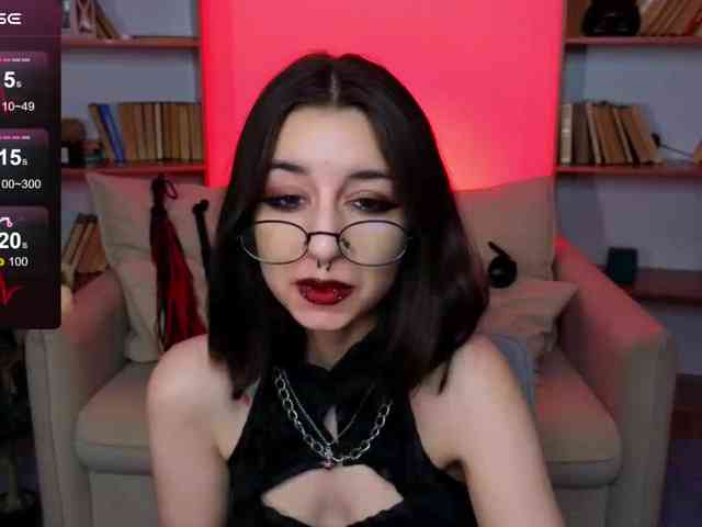 MistressMarcelline webcam
