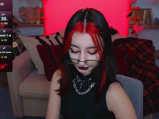 MistressMarcelline webcam