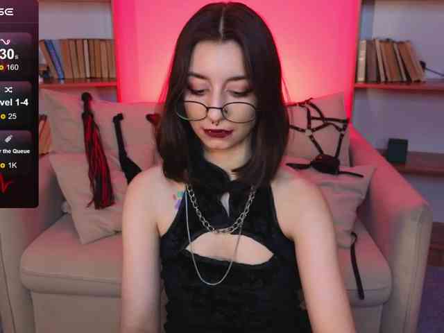 MistressMarcelline webcam