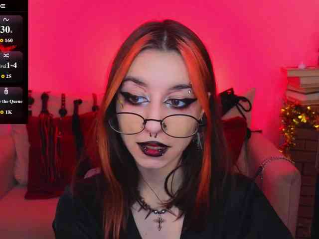 MistressMarcelline webcam