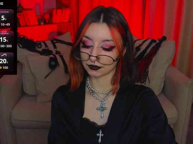 MistressMarcelline webcam