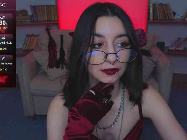 MistressMarcelline webcam