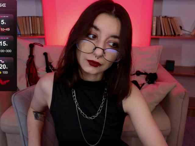 MistressMarcelline webcam