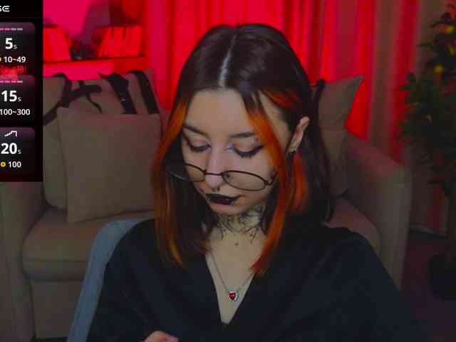 MistressMarcelline webcam