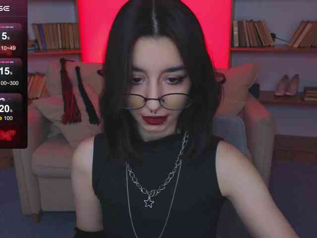 MistressMarcelline webcam