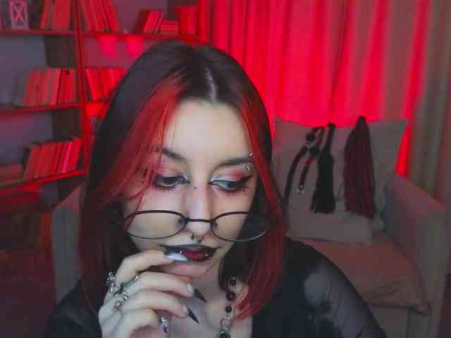 MistressMarcelline webcam