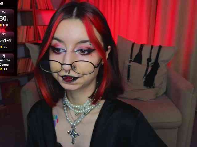 MistressMarcelline webcam