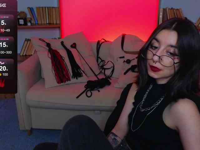 MistressMarcelline webcam