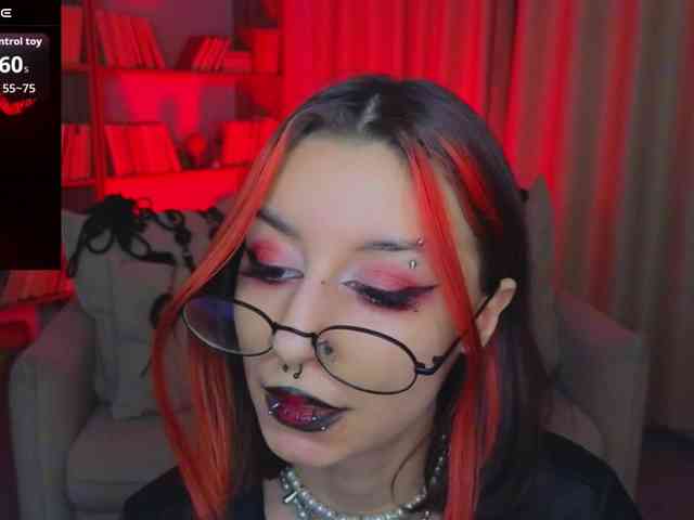 MistressMarcelline webcam