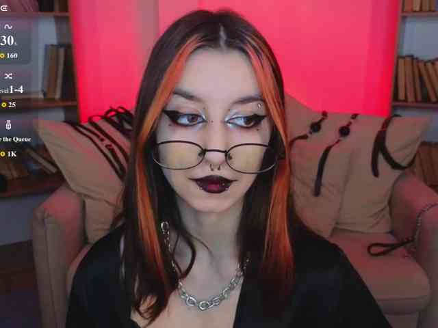 MistressMarcelline webcam