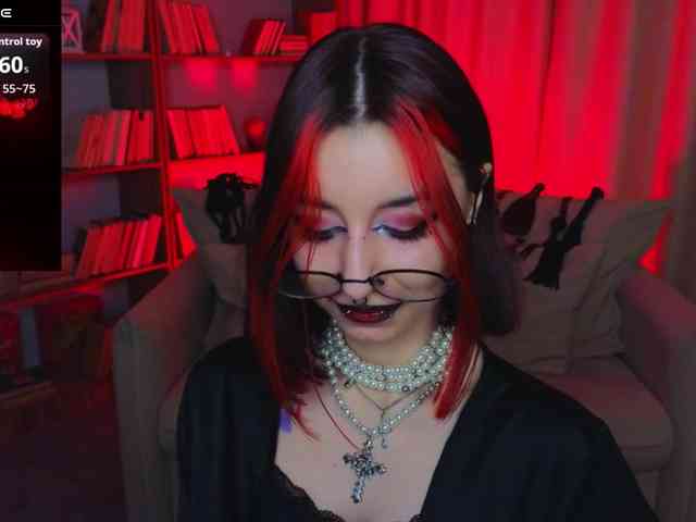 MistressMarcelline webcam