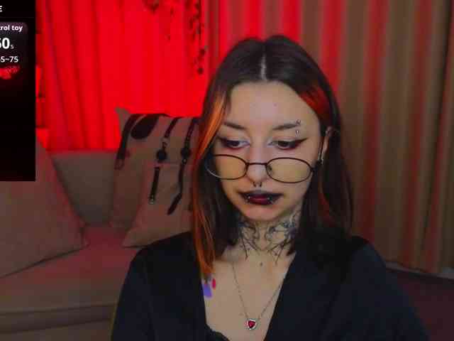 MistressMarcelline webcam