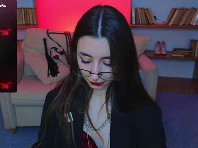 MistressMarcelline webcam