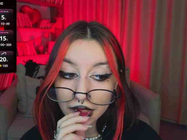 MistressMarcelline webcam