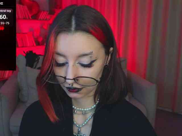 MistressMarcelline webcam