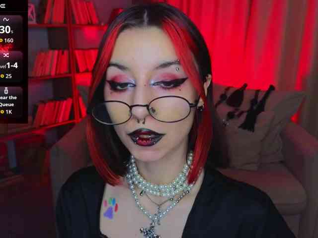 MistressMarcelline webcam