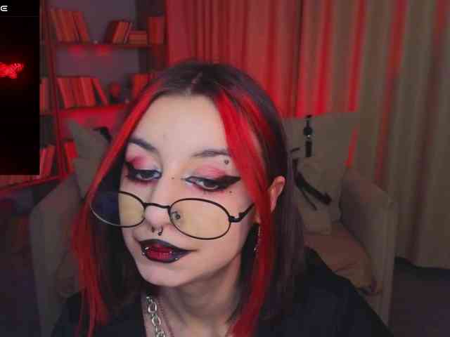 MistressMarcelline webcam